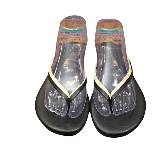 Tkees black flip‎ flops comfy sandals size 10 - Picture 1 of 8